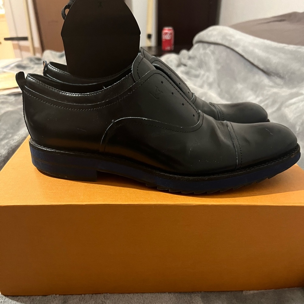 Louis Vuitton Blue Bottom Dress Shoes - Picture 3 of 10